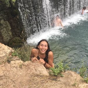 Meet your Posher, Rebecca